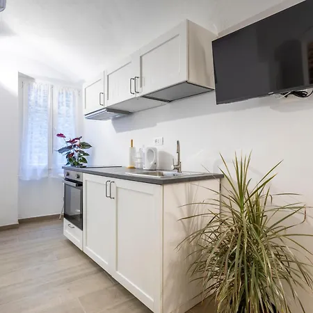 Torre Delle Rondini *