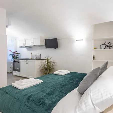 Torre Delle Rondini * Isolabona