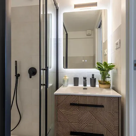 Torre Delle Rondini *