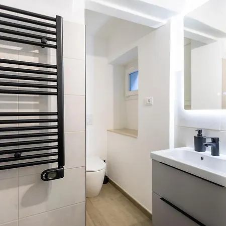 Torre Delle Rondini Isolabona