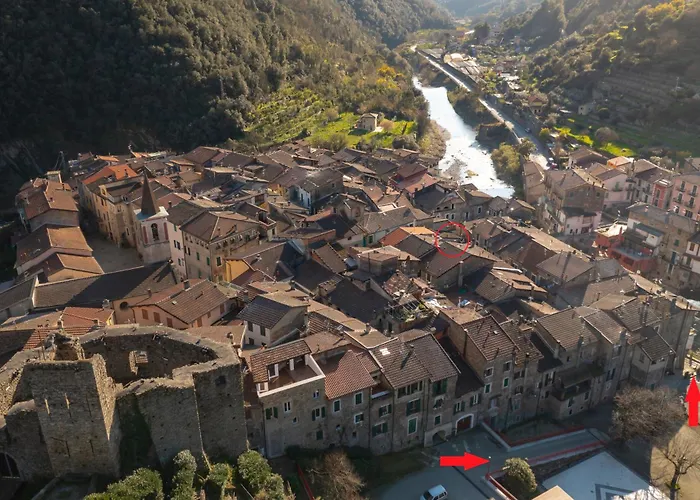 Torre Delle Rondini * Isolabona
